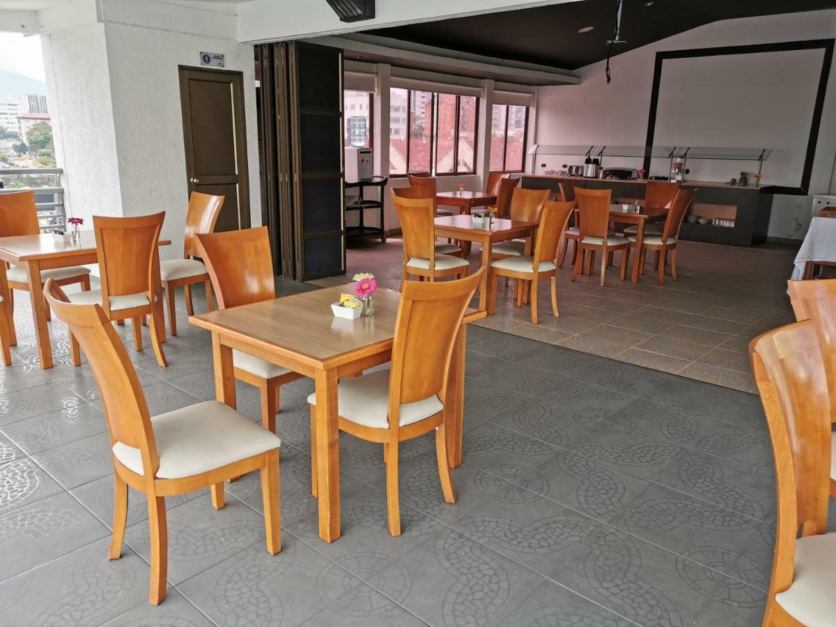 פריירה Top Deck Hotel מראה חיצוני תמונה